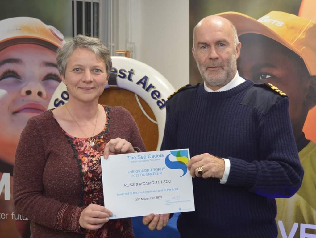 Sub Lieutenant Bumpstead receiving an award