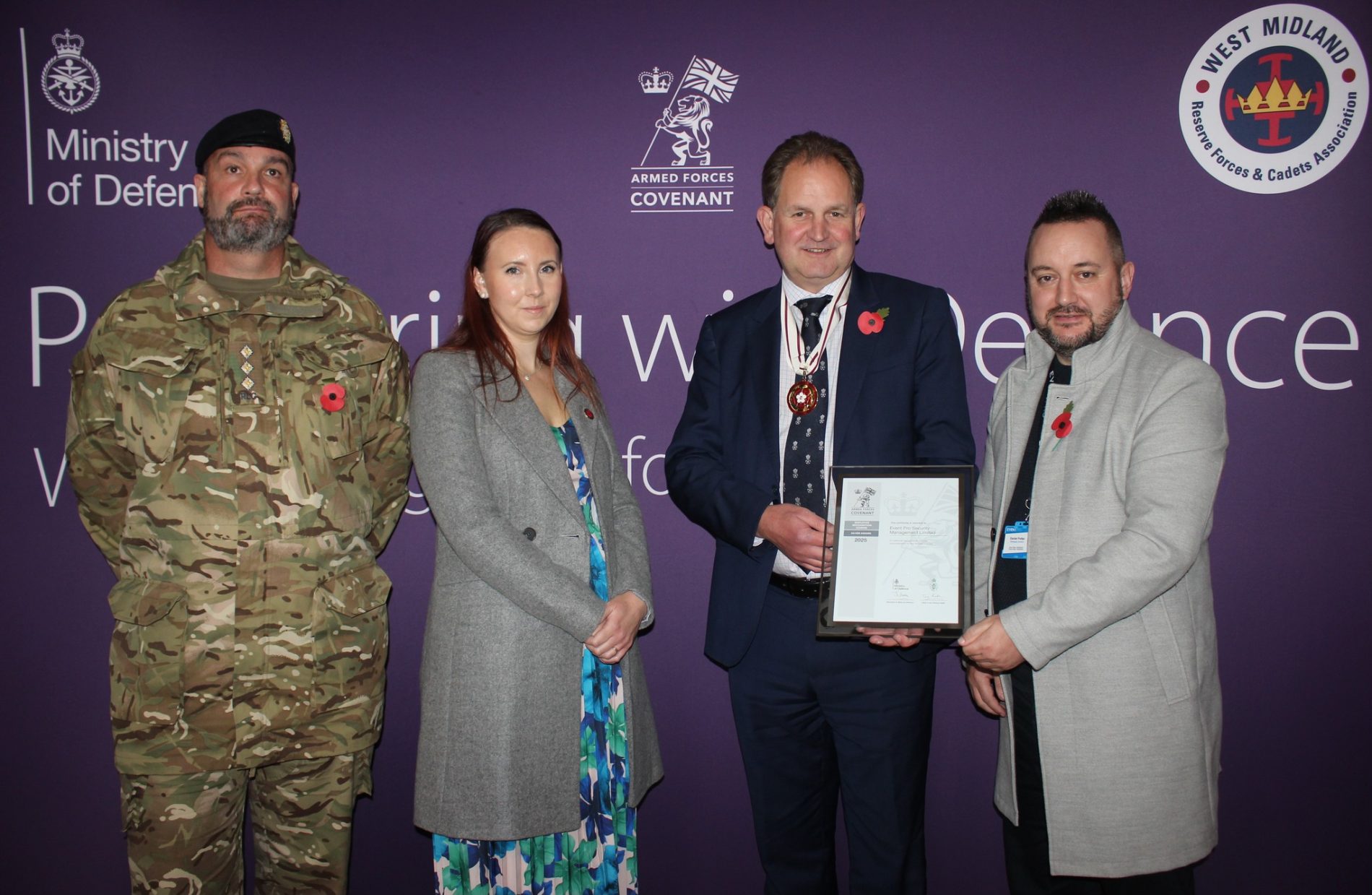 Deputy Lieutenant for the West Midlands, Calum Nisbet, presented the ERS Silver Award to Event Pro Security.